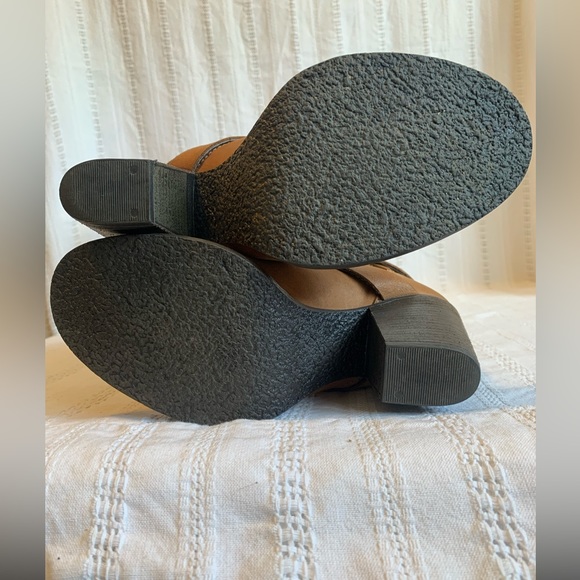 Steve Madden. Yale Belted Boot. Cognac Leather. US 7.5. Good Used*** - Picture 6 of 11